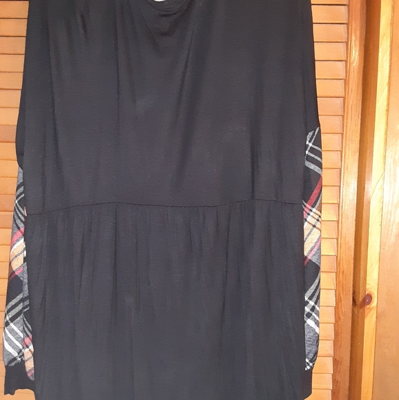 Cream n Sugar 3xl lightweight long sleeved with cuff at wrists elastic waist - Picture 2 of 7